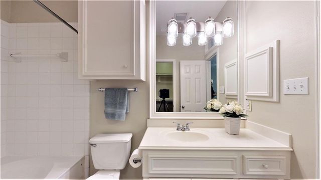 2104 Gillette Street, Houston, TX 77006