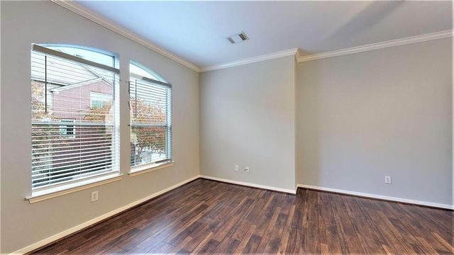 2104 Gillette Street, Houston, TX 77006