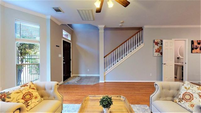 2104 Gillette Street, Houston, TX 77006