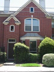 2104 Gillette Street, Houston, TX 77006