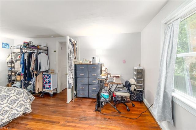 937 Dogwood TER, Norfolk, VA 23502