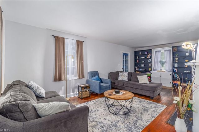 937 Dogwood TER, Norfolk, VA 23502