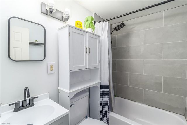 937 Dogwood TER, Norfolk, VA 23502