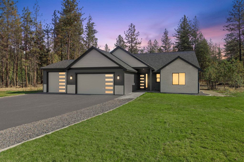 6563 Kate Dr, Nine Mile Falls, WA 99026