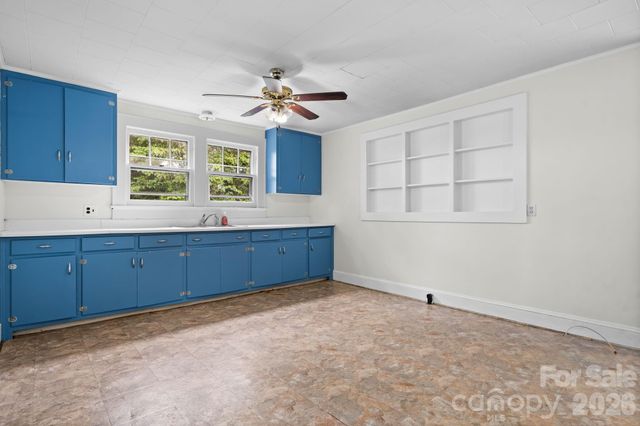 101 Harris Drive 8, Morganton, NC 28655