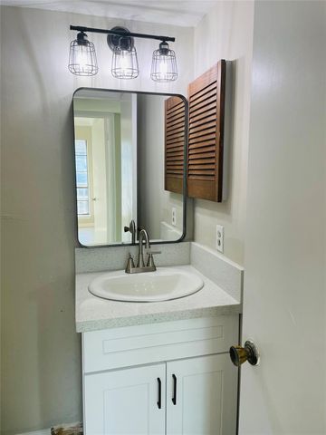 9550 Deering Drive 408, Houston, TX 77036