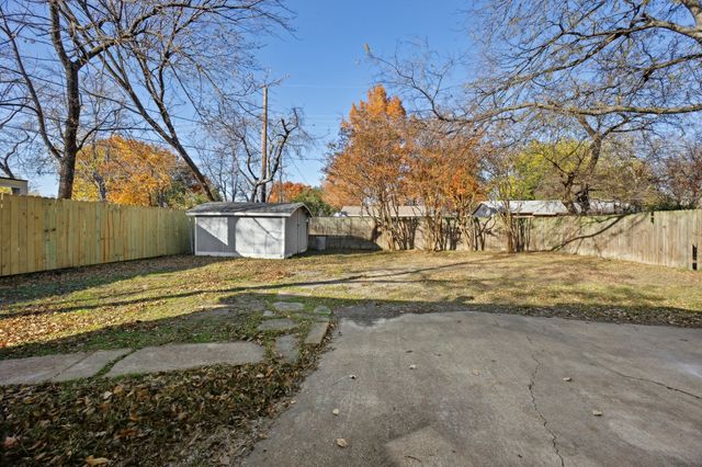 613 La Salle Drive, Richardson, TX 75081