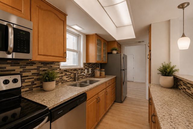 4023 Wycliff Avenue 204, Dallas, TX 75219