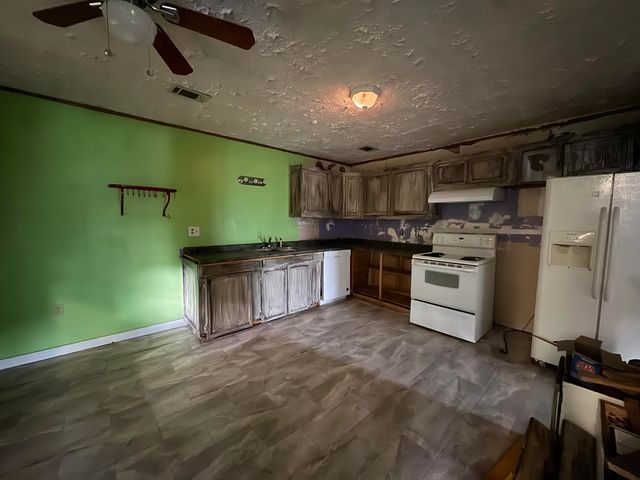 154 Gray Buck Dr, Mt Vernon, KY 40456