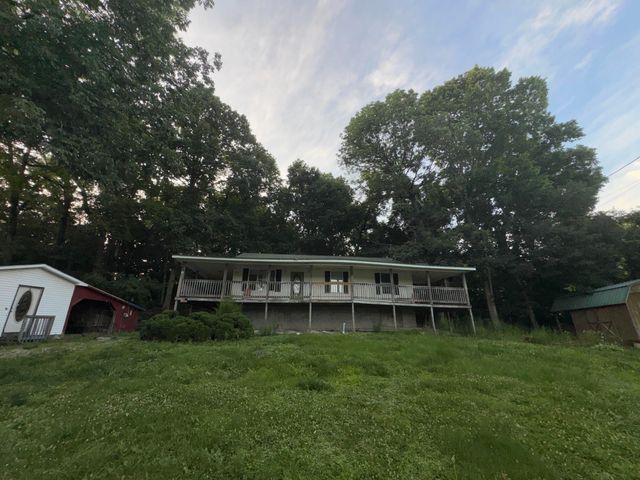154 Gray Buck Dr, Mt Vernon, KY 40456