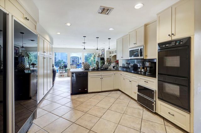 3831 Del Monte Drive, Houston, TX 77019