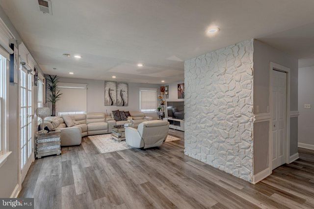 63 BARNWELL LN, Willingboro, NJ 08046