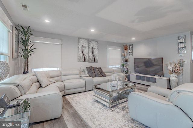 63 BARNWELL LN, Willingboro, NJ 08046
