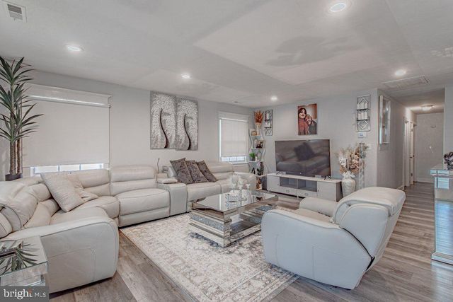 63 BARNWELL LN, Willingboro, NJ 08046