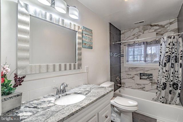 63 BARNWELL LN, Willingboro, NJ 08046