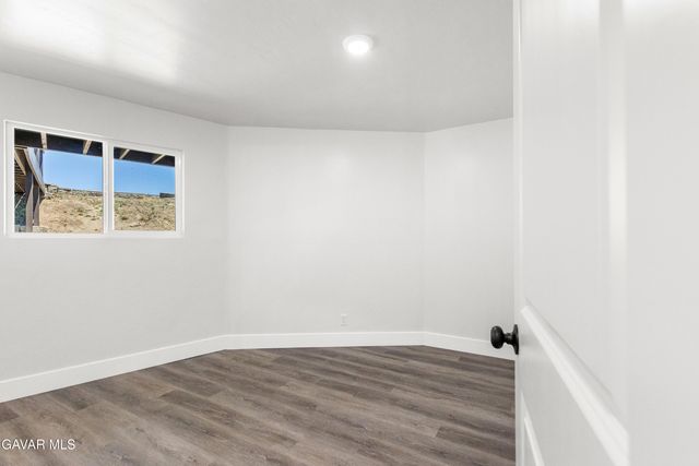 27650 Skyline Drive, Tehachapi, CA 93561
