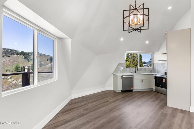 27650 Skyline Drive, Tehachapi, CA 93561