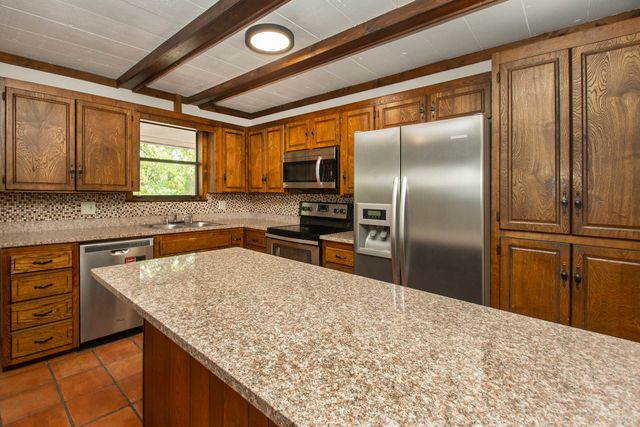3001 Jennifer Avenue, Denison, TX 75020