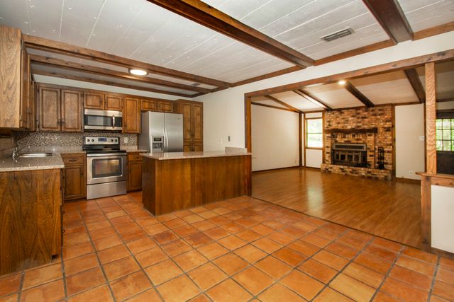 3001 Jennifer Avenue, Denison, TX 75020