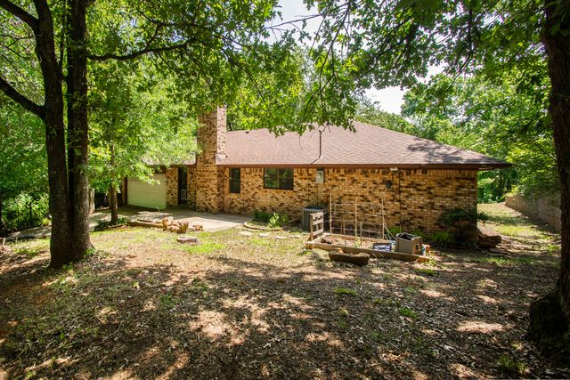 3001 Jennifer Avenue, Denison, TX 75020