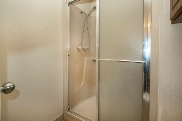 3001 Jennifer Avenue, Denison, TX 75020