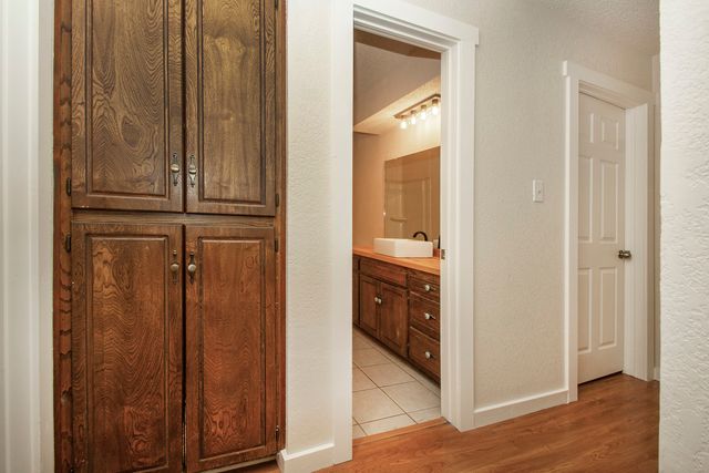 3001 Jennifer Avenue, Denison, TX 75020