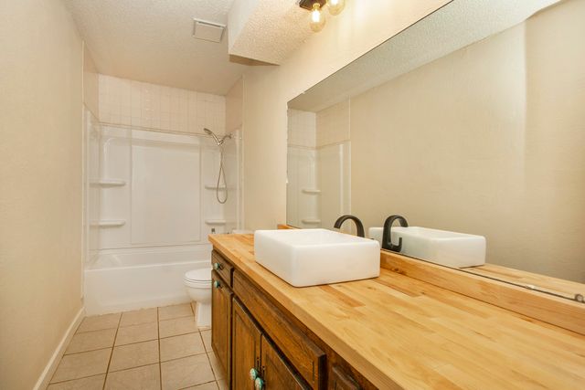 3001 Jennifer Avenue, Denison, TX 75020