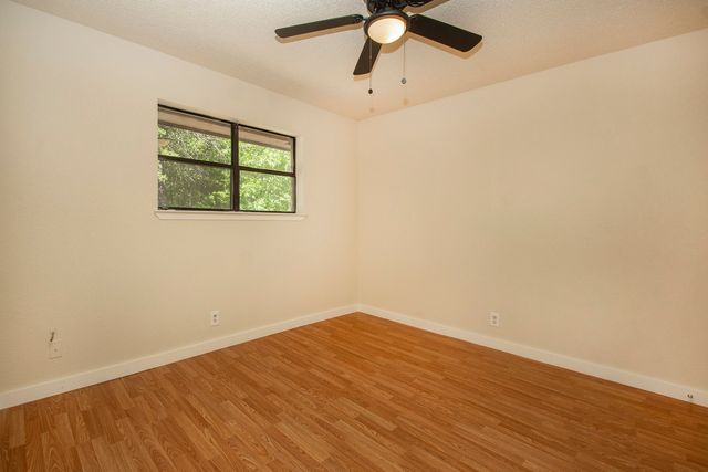 3001 Jennifer Avenue, Denison, TX 75020