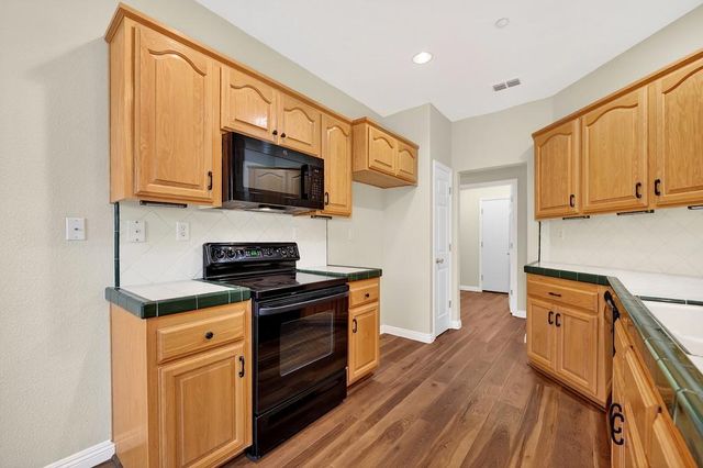 3729 Coldwater Dr, Rocklin, CA 95765