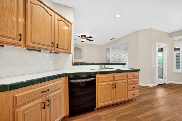 3729 Coldwater Dr, Rocklin, CA 95765