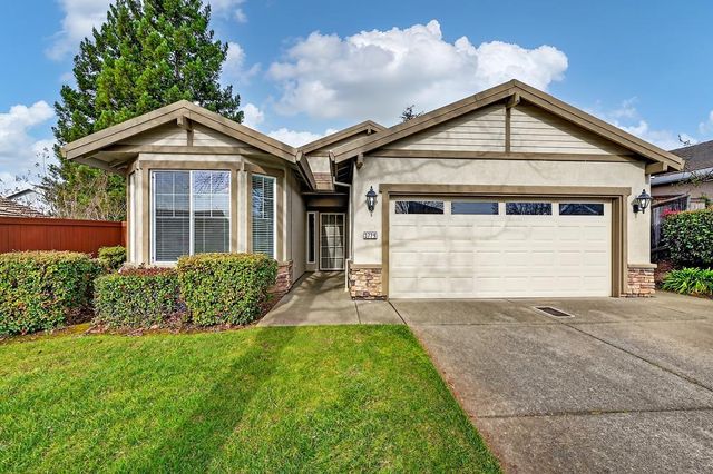3729 Coldwater Dr, Rocklin, CA 95765