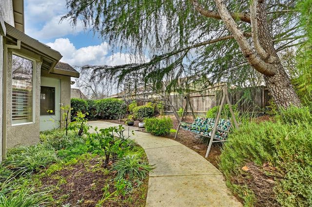 3729 Coldwater Dr, Rocklin, CA 95765