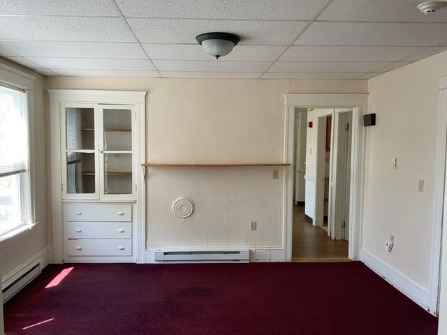 135 Cohasset St, Worcester, MA 01604