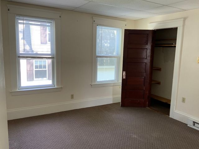 135 Cohasset St, Worcester, MA 01604