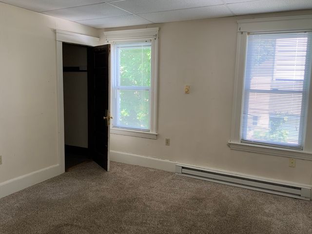 135 Cohasset St, Worcester, MA 01604