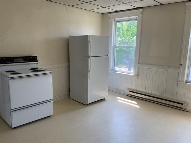 135 Cohasset St, Worcester, MA 01604