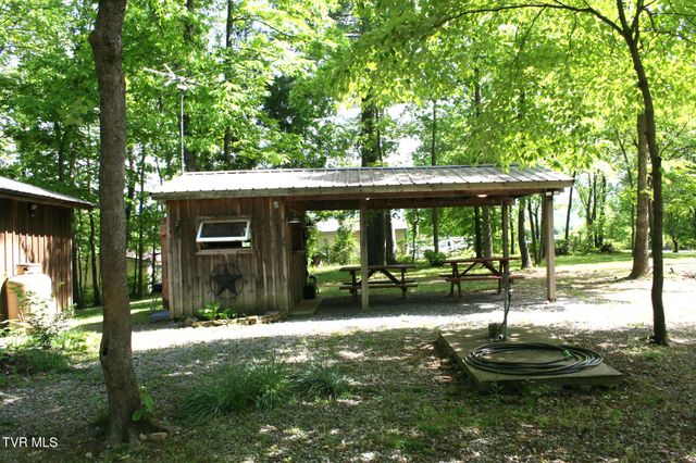 130 Kenneth Foster Road, Chuckey, TN 37641