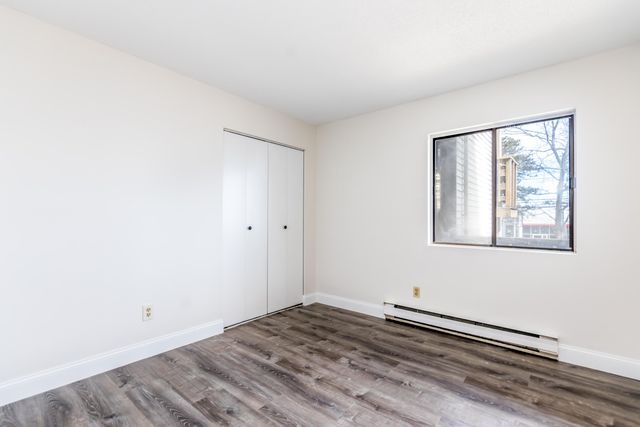 800 Bearses Way APT 3NE, Hyannis, MA 02601