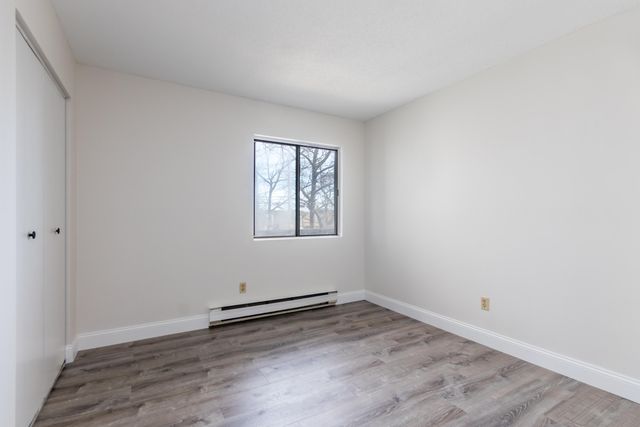 800 Bearses Way APT 3NE, Hyannis, MA 02601