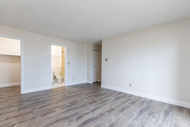 800 Bearses Way APT 3NE, Hyannis, MA 02601