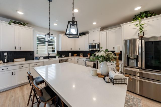 233 Cordoba Ct, Lincoln, CA 95648