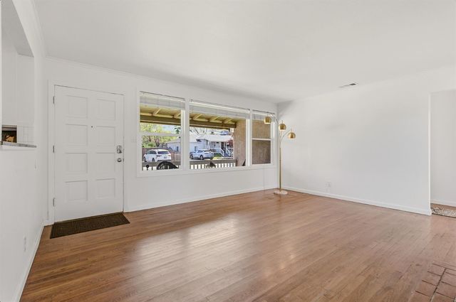 2511 Verna Way, Sacramento, CA 95821