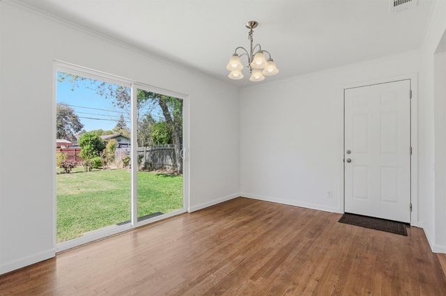 2511 Verna Way, Sacramento, CA 95821