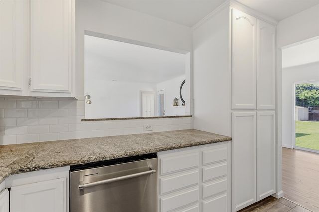 2511 Verna Way, Sacramento, CA 95821