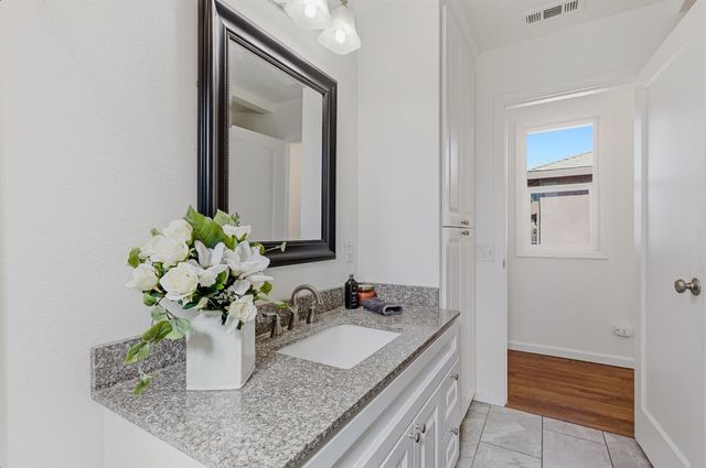 2511 Verna Way, Sacramento, CA 95821