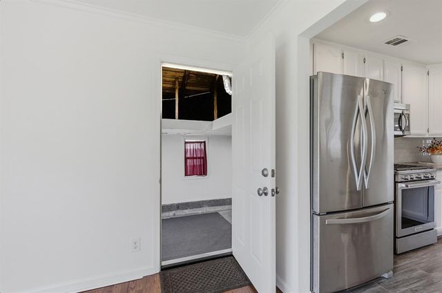 2511 Verna Way, Sacramento, CA 95821