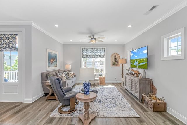 111 Enclave Pl., Pawleys Island, SC 29585
