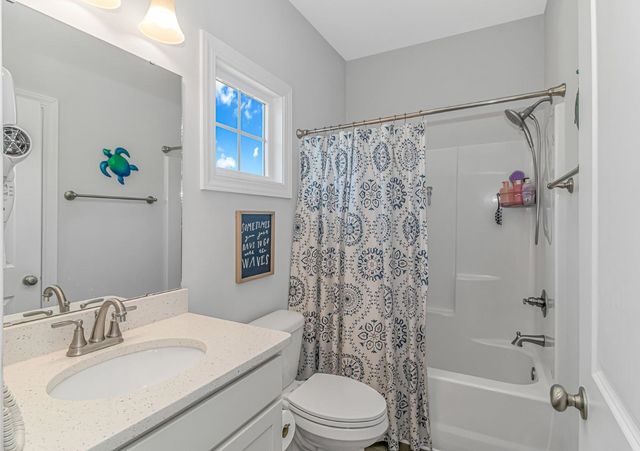 111 Enclave Pl., Pawleys Island, SC 29585
