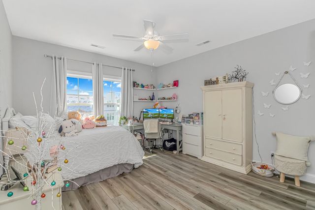111 Enclave Pl., Pawleys Island, SC 29585