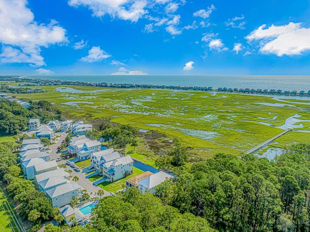 111 Enclave Pl., Pawleys Island, SC 29585